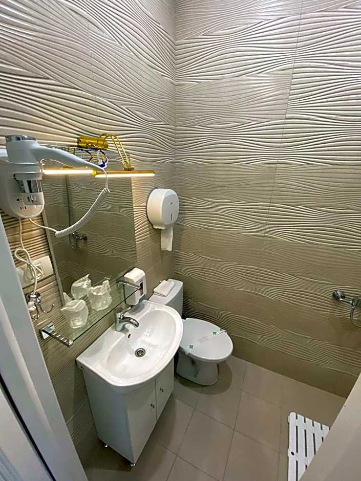 Arizet Boutique Mamaia