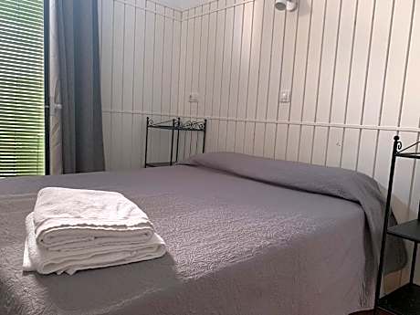 Quadruple Room with Private Bathroom