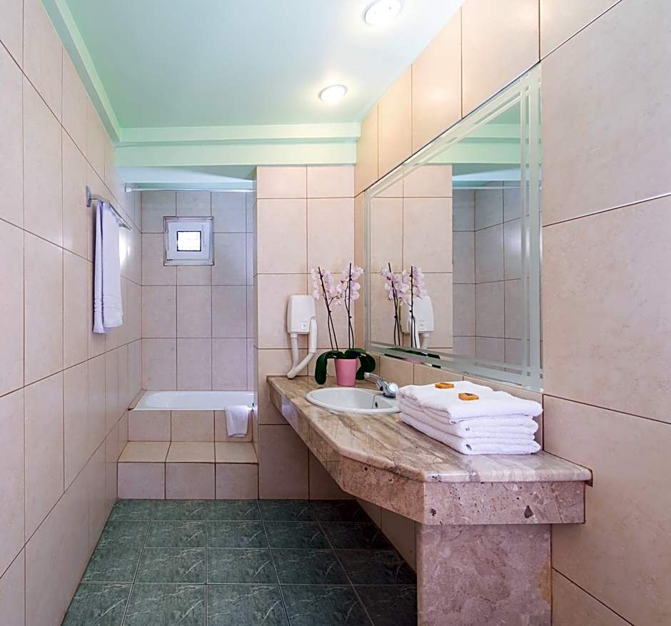 Creta Hotel