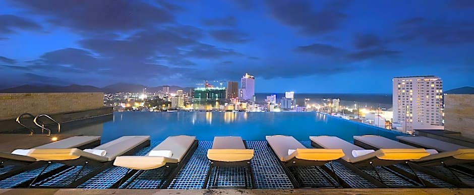 Seaesta Nha Trang Hotel