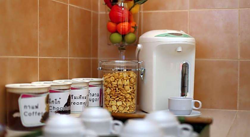 Takanta Place Aparthotel