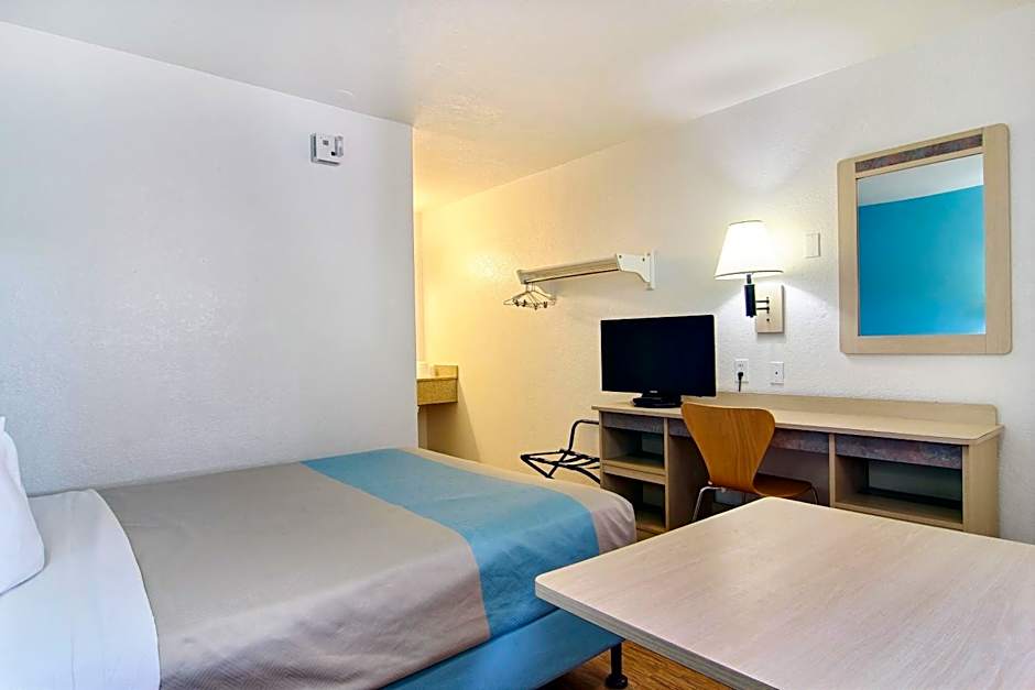 Motel 6-Lubbock, TX