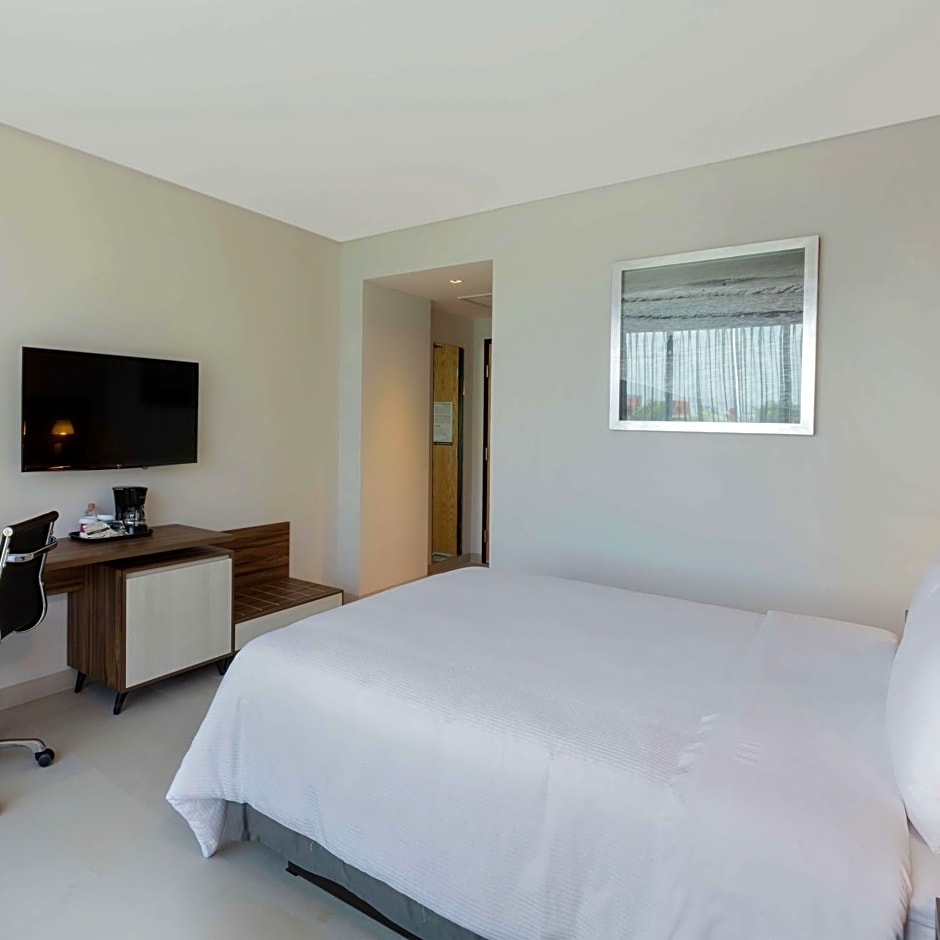 Hampton Inn By Hilton Cancun Cumbres, Mexico