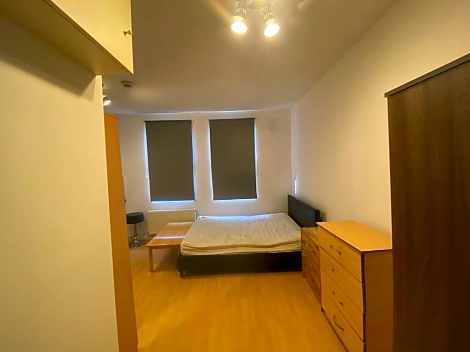 Golders way rooms