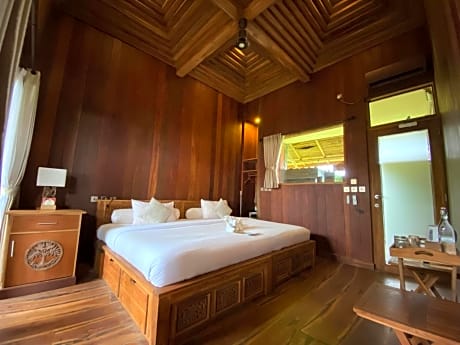Special Offer : Full board, Yoga, Spa, Sauna, One Way Airport Transport 