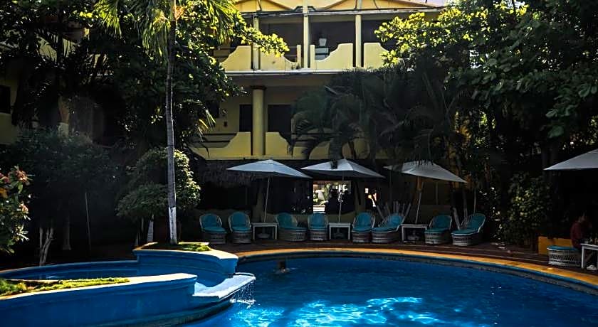 Hotel y Bungalows Acuario