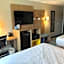 Days Inn & Suites by Wyndham Des Moines Airport
