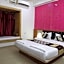 Hotel Marina Mahal
