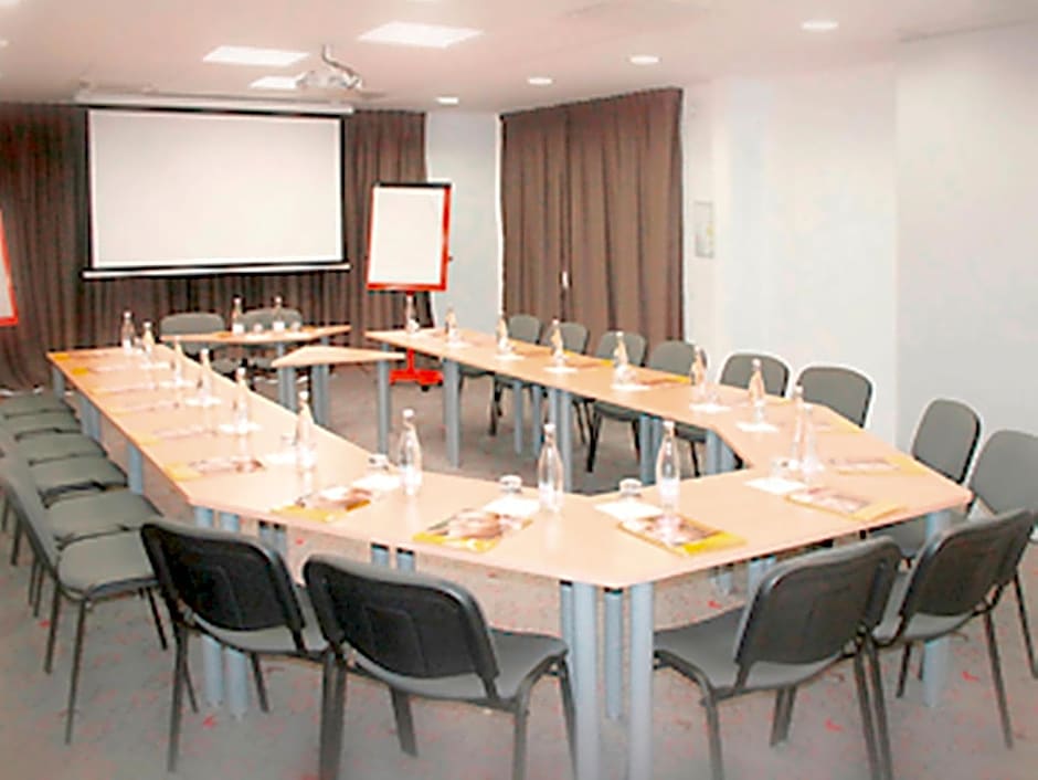 ibis Istres Trigance