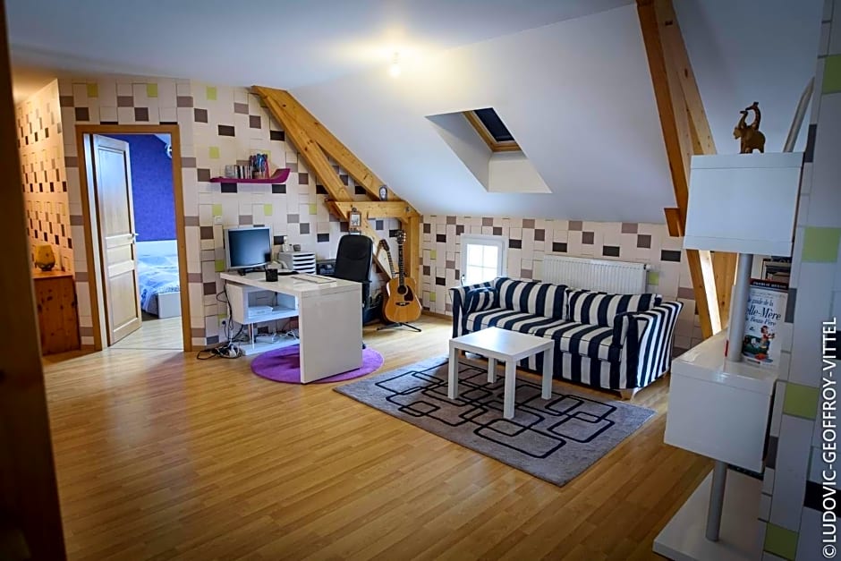 Le Nid d'Alex Spa , Rando et table d'hôte