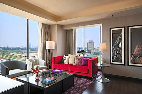 One-Bedroom Suite - Executive Lounge Access