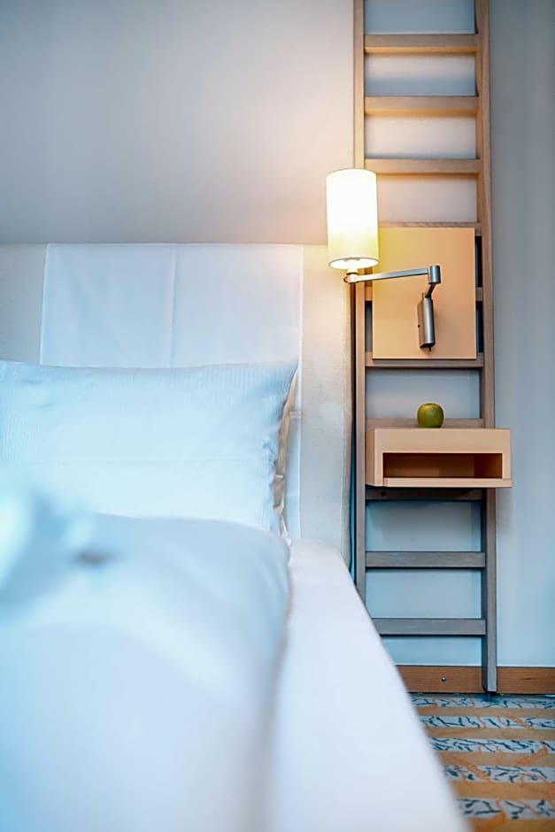 Hotel Bleibtreu Berlin by Golden Tulip