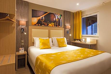Two Connecting Double Rooms