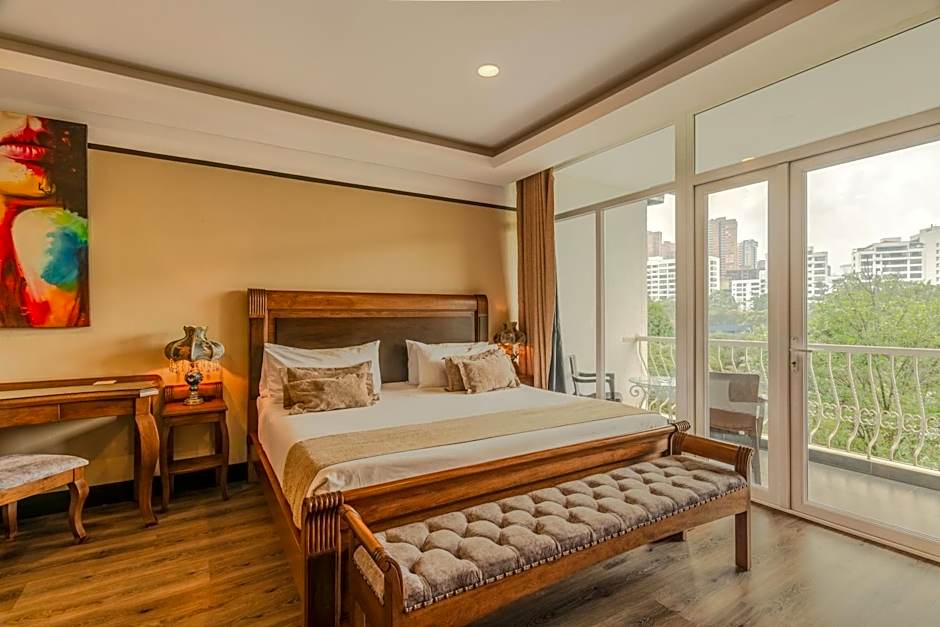 Photo 1 of 9 of Superior Suite, Balcony