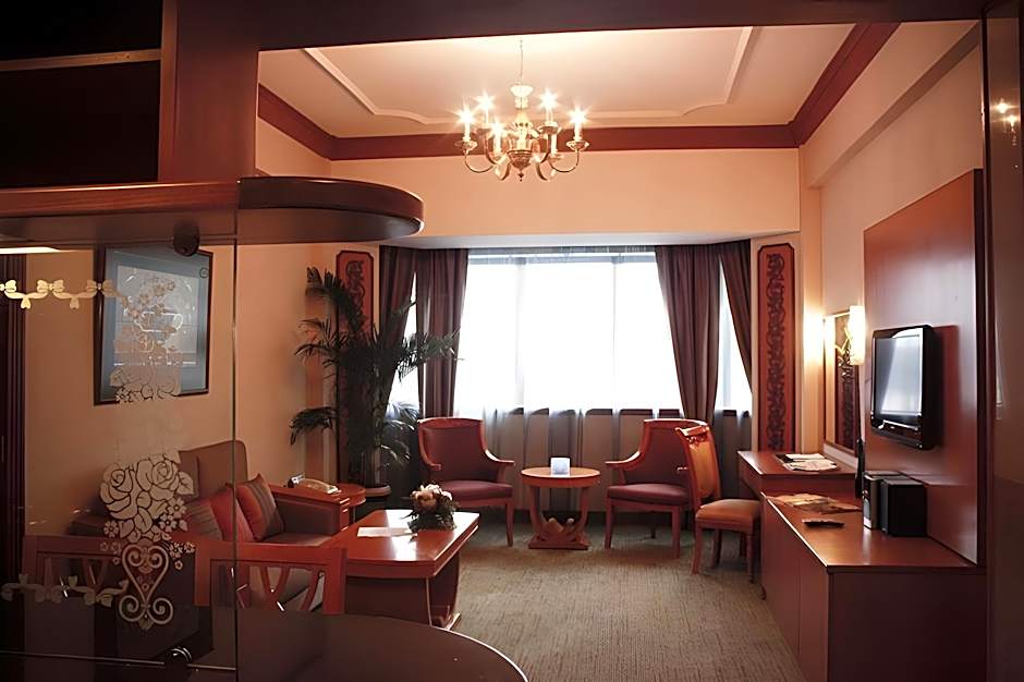 The Centrepoint Hotel