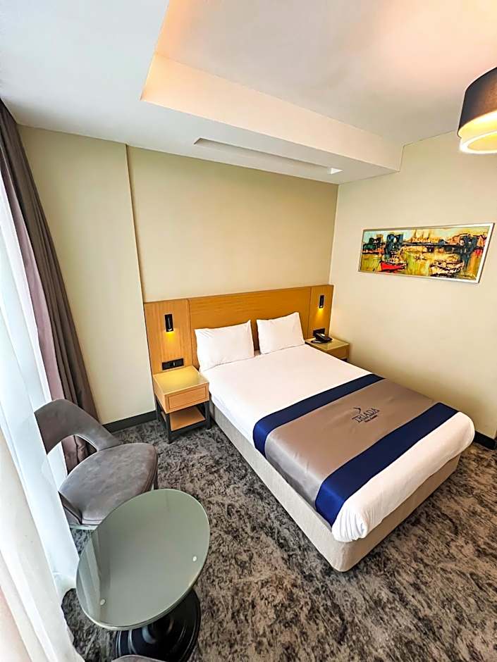 Triada Hotel Karakoy