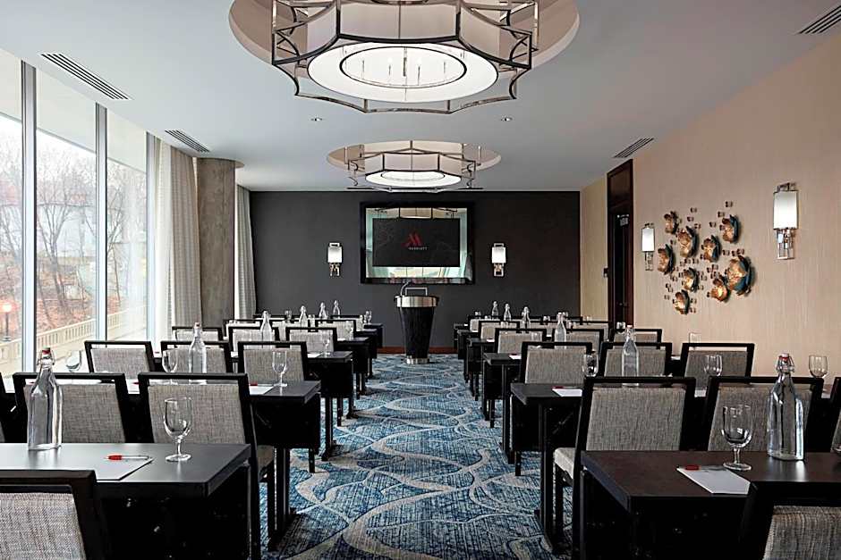 Ithaca Marriott Downtown on the Commons