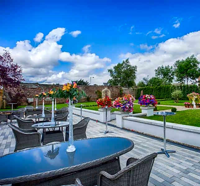 The Village Hotel, Bar and Restaurant