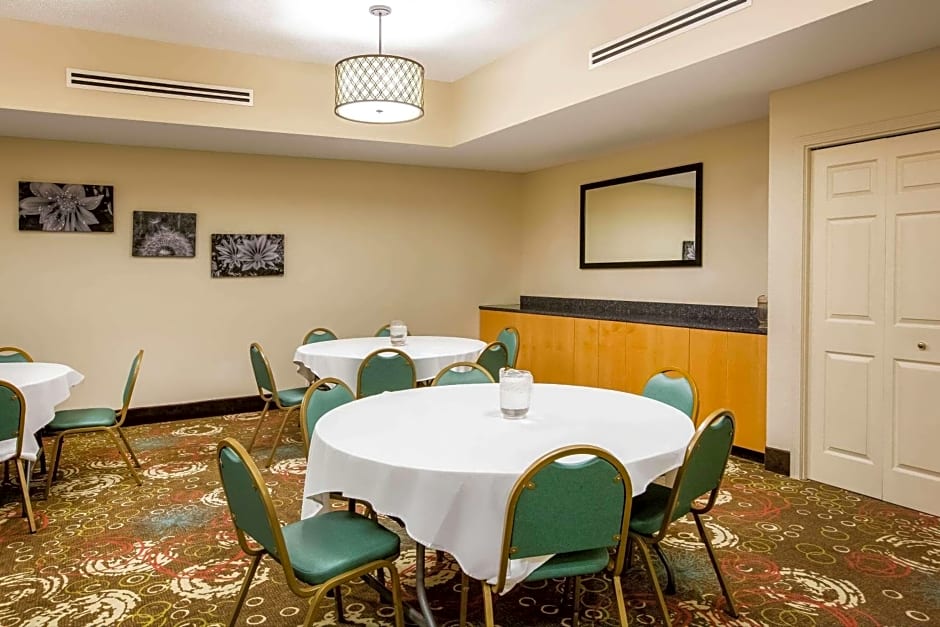 La Quinta Inn & Suites by Wyndham North Platte