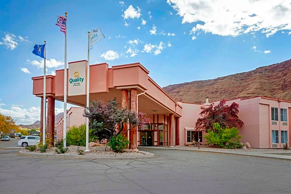 Quality Suites Moab near Arches National Park