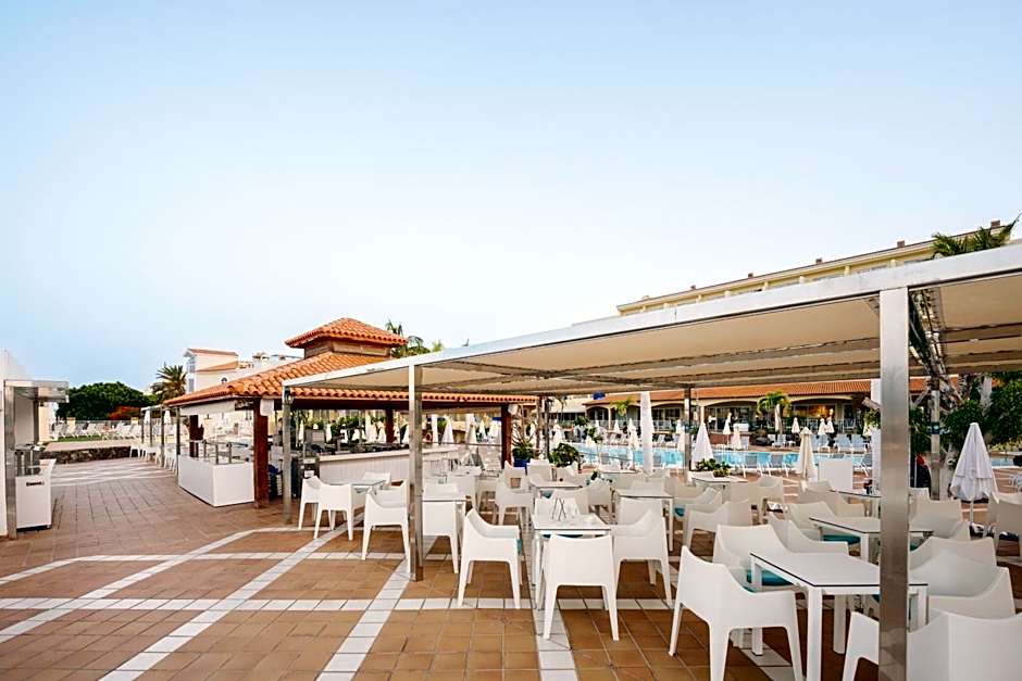 R2 Buganvilla Hotel & Spa