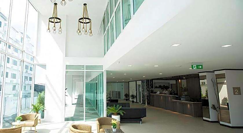 B2 Nakhonsawan Premier Hotel