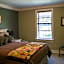 Genelle House B&B Guest House