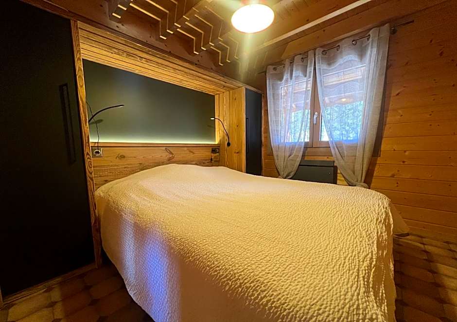 Gite Roche Des Ducs avec Piscine toute l'année, Spa, Sauna, Hammam