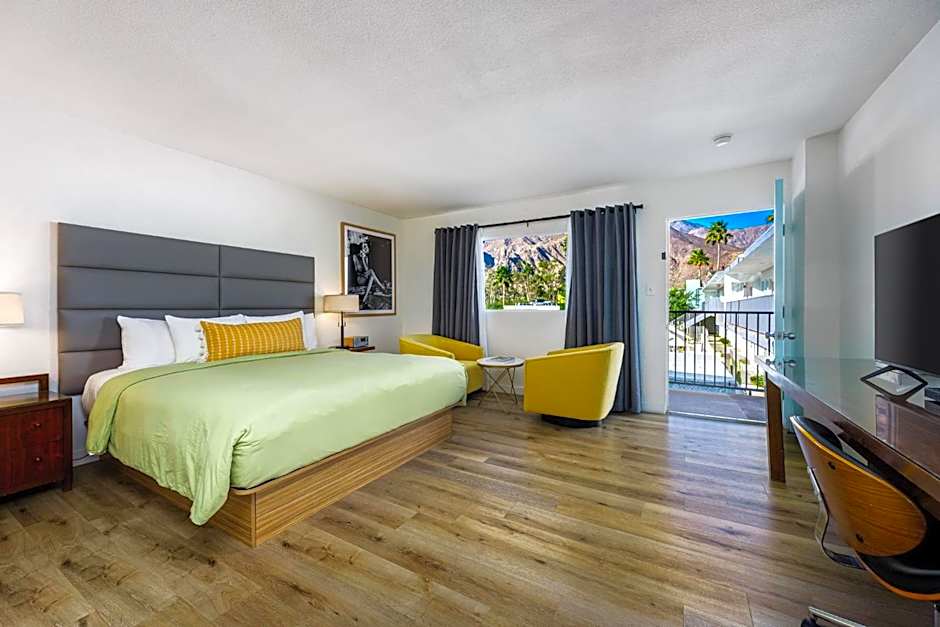 Skylark Hotel