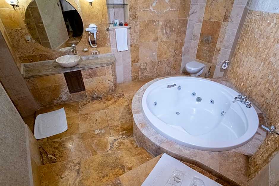 Kemerhan Cave Suites