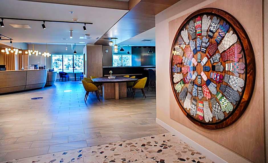 DoubleTree by Hilton St. John's Harbourview