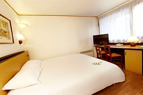 Standard Room - 1 Double Bed