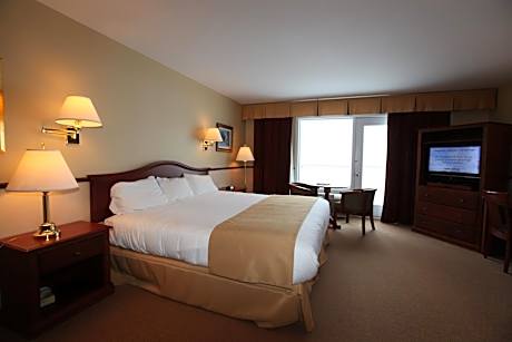 King Room with Balcony