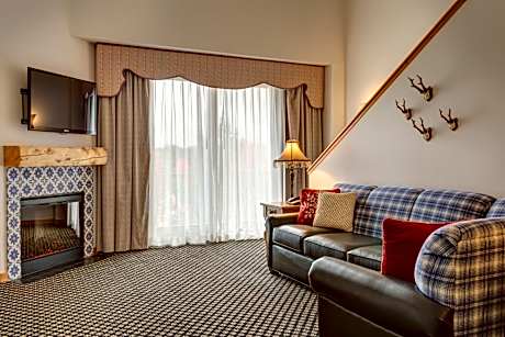 Mountain Grand Lodge One Bedroom King Suite