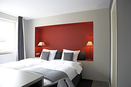 Deluxe Double Room with Bath