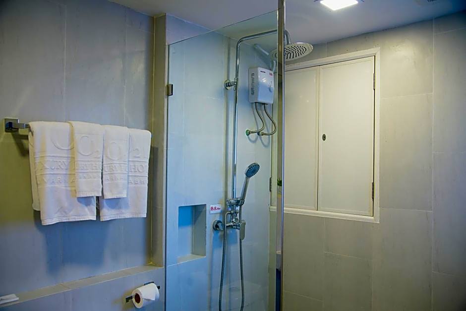 O2 Grand Suvarnabhumi Airport