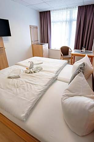 Double Room with Private External Bathroom