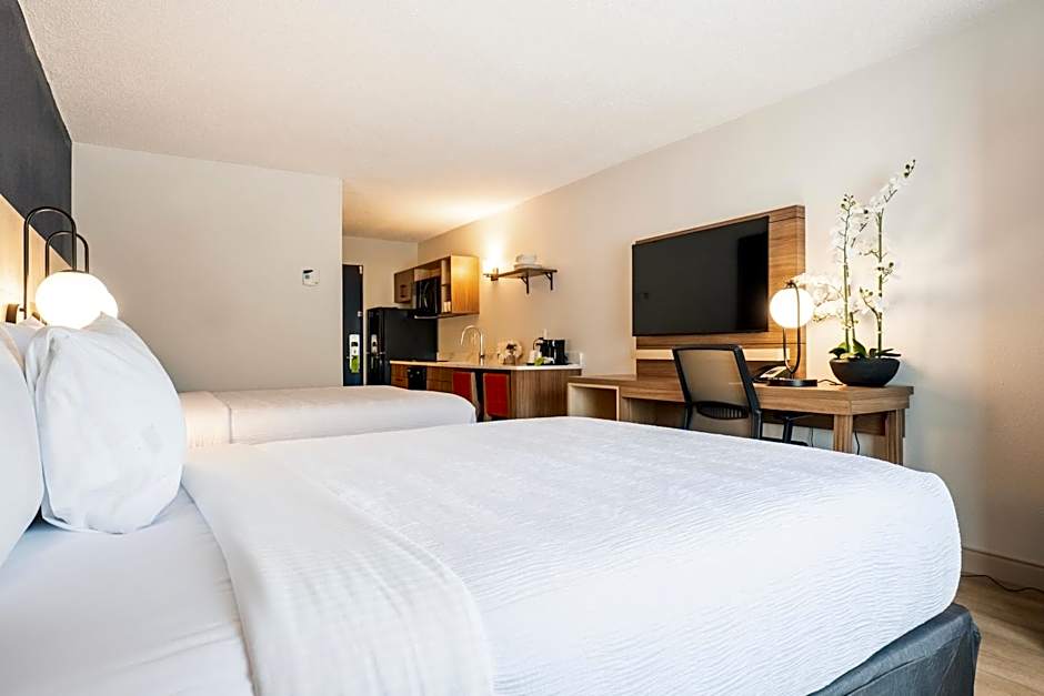 La Quinta Inn & Suites by Wyndham Danbury
