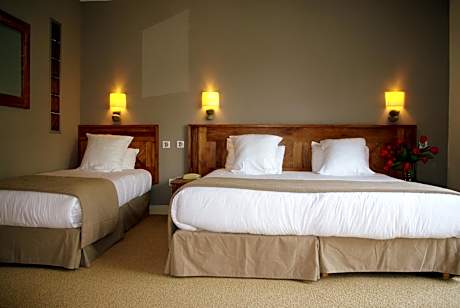 Family Room with Countryside View (2 Adults + 2 Children)