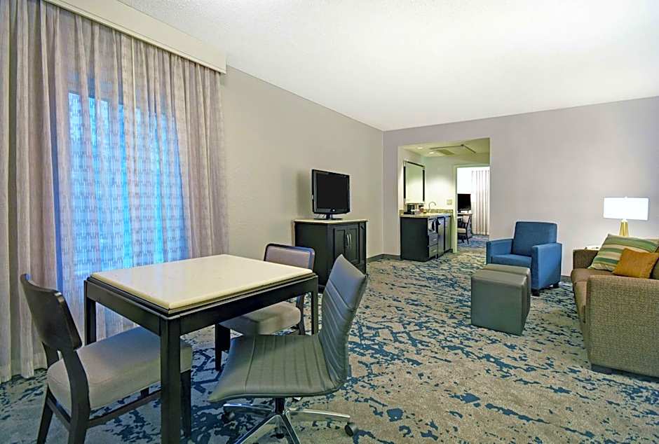 Embassy Suites By Hilton Charleston