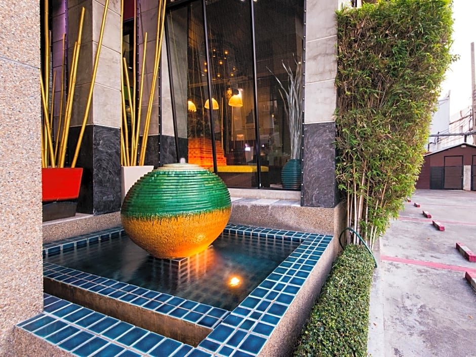 Pak Ping Ing Tang Boutique Hotel