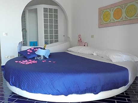 Deluxe Double Room with Sea View