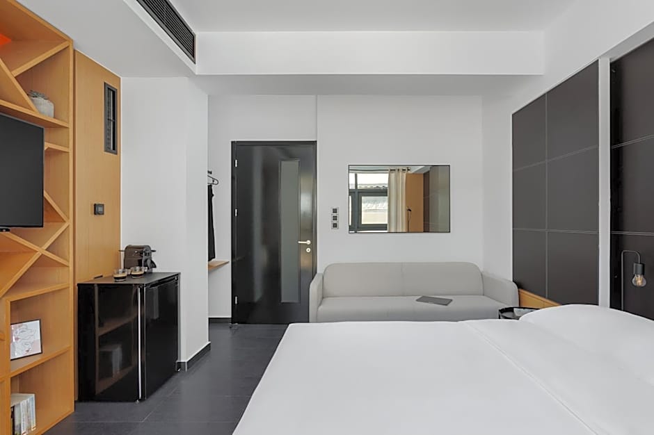 THE URBANIST •inner city residences•