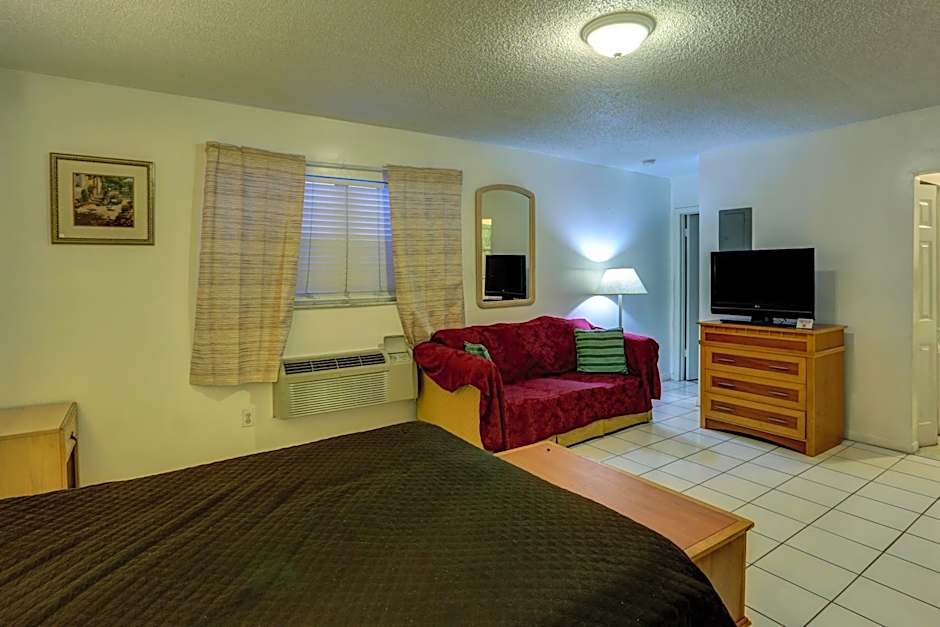 Richard's Motel Studios