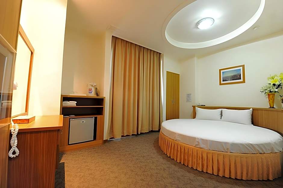 Raise Hotel Taichung