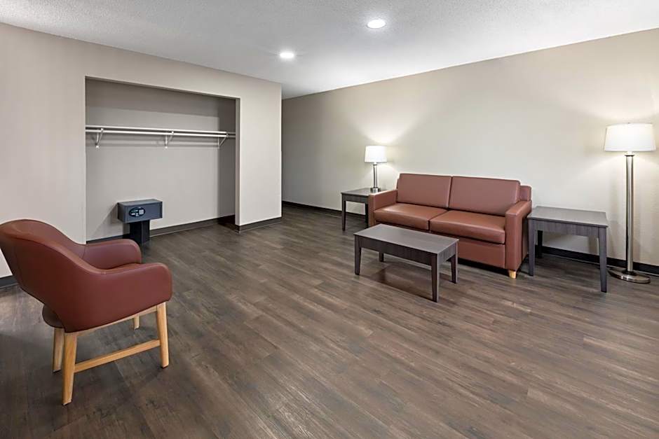 Super 8 by Wyndham Summersville