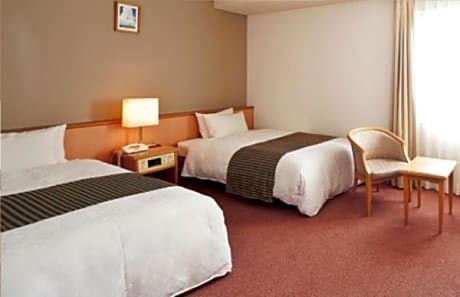 Twin Room - Non-Smoking