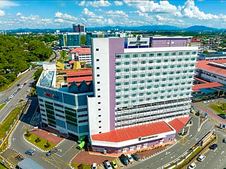 Serapi Verdure Hotel