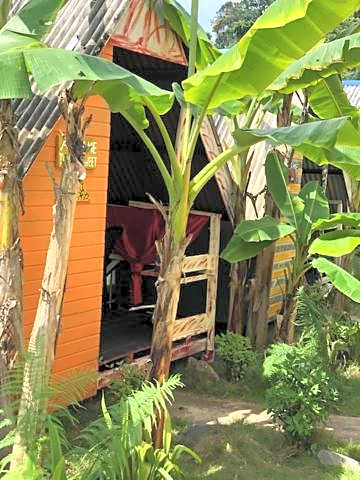 Beach Shack Chalet - Garden View Aframe Small Unit