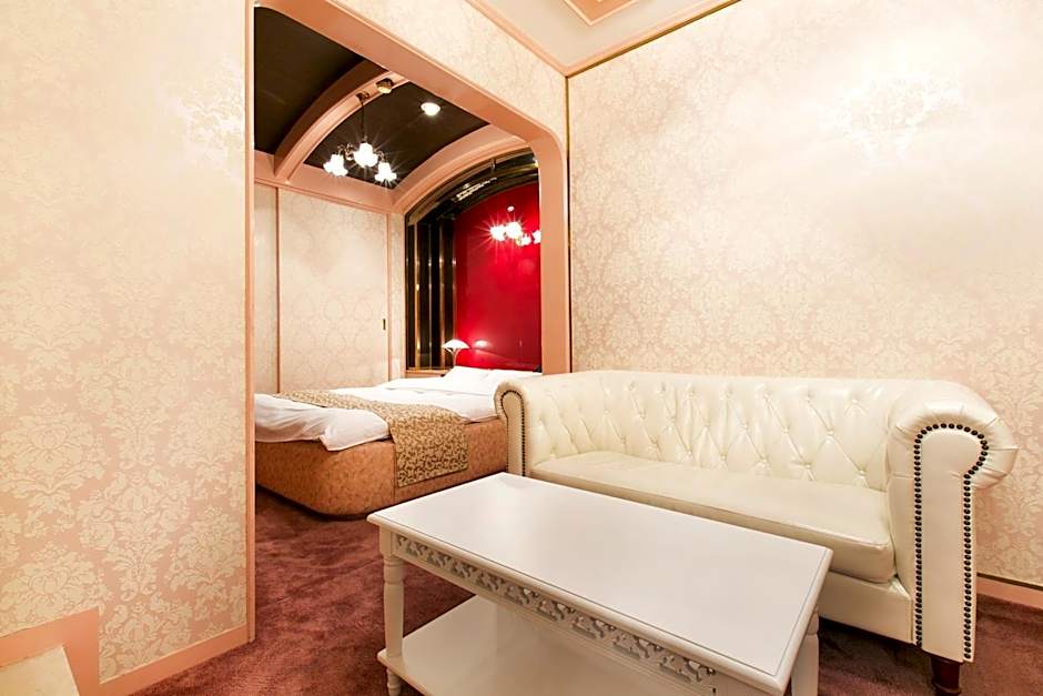 Hotel Luna (Adult Only)